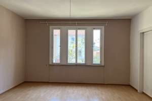 NUR FÜR STUDENTEN-/INNEN - Zimmer in einer 4er-WG in einem Studentenwohnheim in Reutlingen – Seestraße 25, 72764 Reutlingen-Mitte, Reutlingen – Vorschaubild 2