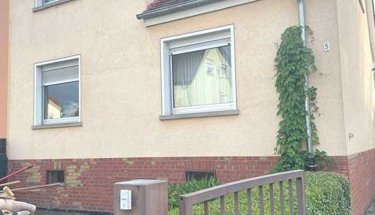 Bild von Charmante Doppelhaushälfte mit Potenzial – Ihr persönliches Zuhause in Hanau-Großauheim