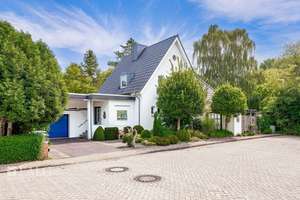 Erbp.: Wohnen, wo andere zur Ruhe kommen – Exklusives Einfamilienhaus mit Seezugang in OL-Eversten – Die vollständige Adresse der Immobilie erhältst du vom Anbieter., 26122 Eversten, Oldenburg (Oldenburg) – Vorschaubild 4