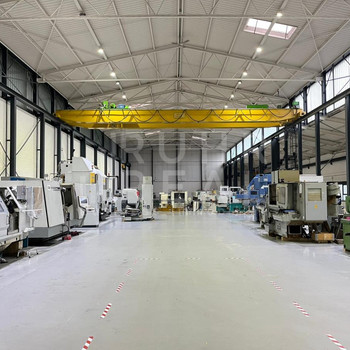 Krananlagen | LED-Beleuchtung | 14 m UKB | repräsentative Flächen