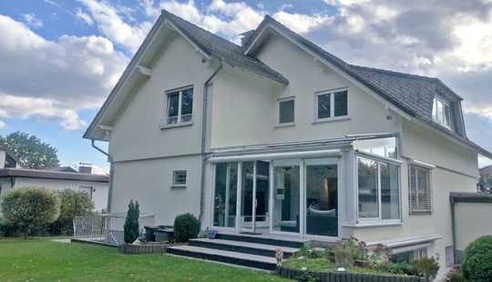 Bild von Großzügiges Mehrgenerationenhaus in ruhiger, sonniger Wohnlage