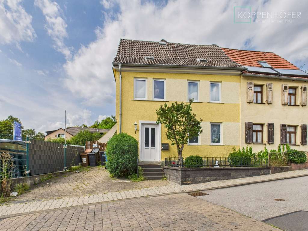 Immobilie in Bad Schwalbach - Charmante Doppelhaushälfte mitten in Bad Schwalbach - Bild 0