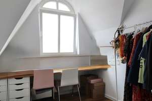 DACHGESCHOSS MIT TERRASSE & AUFZUG - GUTE INFRASTRUKTUR & RUHIGE LAGE -  ZUR ZEIT VERMIETET – Die vollständige Adresse der Immobilie erhältst du vom Anbieter., 10439 Prenzlauer Berg, Berlin – Vorschaubild 4