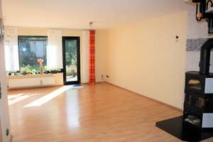 Geräumiges Reihenmittelhaus mit Einliegerwohnung und Garten – Die vollständige Adresse der Immobilie erhältst du vom Anbieter., 45279 Horst, Essen – Vorschaubild 3
