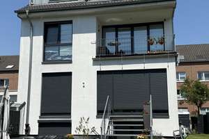 Von Privat Köln-Holweide 3-Familien Architektenhaus Bj. 2016 gehobene Ausstattung mit 3 Stellplätzen – Die vollständige Adresse der Immobilie erhältst du vom Anbieter., 51067 Holweide, Köln – Vorschaubild 3