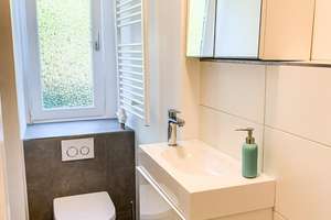 Möbliertes Erdgeschossapartment mit Stil am Maschsee – Suthwiesenstraße 47, 30159 Döhren, Hannover – Vorschaubild 11