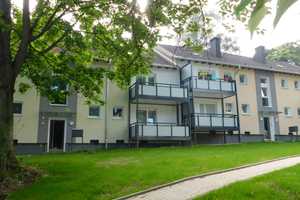 Schön renoviertes EG mit Balkon in ruhiger Grünlage von Überruhr – Wolfsdelle 10, 45277 Essen – Vorschaubild 1