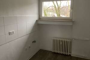 Neue Wohnung, neues Glück! Großzügige 4-Zi.-Wohnung