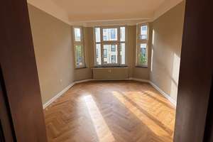 Stilvolle 4-Zimmer-Altbauwohnung mit Balkon und Originaldetails  – Admiralstraße 00, 28215 Findorff-Bürgerweide, Bremen – Vorschaubild 2