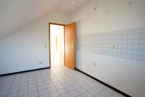 Gemütliche 3-Zimmer-Dachgeschosswohnung in ruhiger Lage – Katharinenstraße 9, 64297 Eberstadt, Darmstadt – Vorschaubild 4