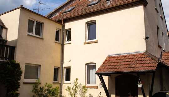 Bild von Mehrfamilienhaus mit Altbaucharme