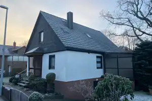 Idyllisches Wohnen in bester Lage Wunstorfs mit herrlichem Wintergarten – Schlobbenriede 11, 31515 Hannover (Kreis) – Vorschaubild 1