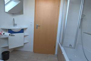 Fast neuwertig: Mehrfamilienhaus mit drei Wohnungen in Top-Zustand, in bevorzugter, ruhiger Wohnlage – Die vollständige Adresse der Immobilie erhältst du vom Anbieter., 91056 Heiligenloh, Erlangen – Vorschaubild 12
