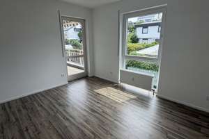  Helle 3,5 Zimmer-Wohnung - 105 m² Wohnfläche, Südbalkon, Würmtal-Blick, Hobbyraum –Pforzheim-Würm – Adolf-Sautter-Straße 30, 75181 Würm, Pforzheim – Vorschaubild 2