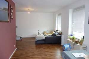 EXKLUSIV ZENTRUMSNAH / AM WEHRHAHN INKL. EINBAUKÜCHE MODERNES WANNENBAD + G-WC KOMPLETT LAMINAT 3.OG – Worringerstraße 8, 40211 Düsseldorf – Vorschaubild 2