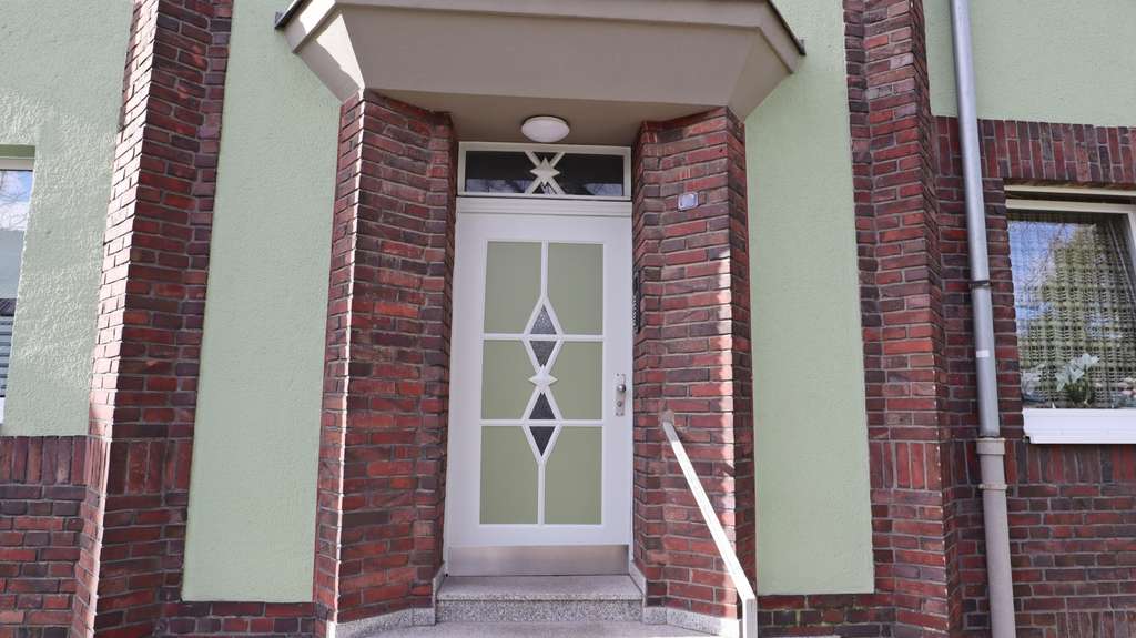 Immobilie in Ratingen - Charmantes und vermietetes Mehrfamilienhaus mit 7 Wohneinheiten in Ratingen-Mitte - Bild 2