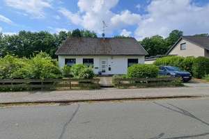 Einfamilienhaus in zentraler Lage von Winsen (Aller) – Die vollständige Adresse der Immobilie erhältst du vom Anbieter., 29308 Winsen (Aller) – Vorschaubild 1