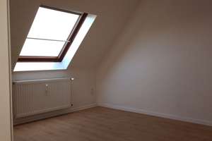 Frisch renovierte 3-Zimmer Dachgeschosswohnung zum Bezug bereit – Die vollständige Adresse der Immobilie erhältst du vom Anbieter., 45899 Beckhausen, Gelsenkirchen – Vorschaubild 8