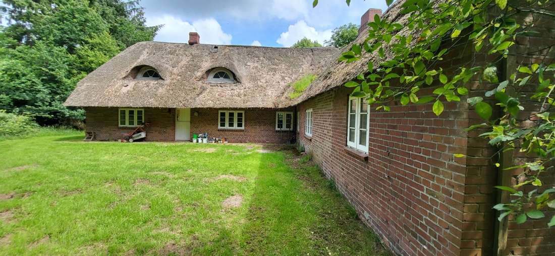 -Vor den Inseln und Dänemark-einmaliges Reetdachanwesen auf 1,85 Hektar großem Traumgrundstück, Nordfriesland Kreis – Bild 4