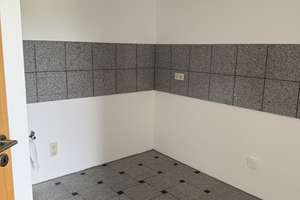 Helle 3 Zimmer und 2 Balkone, Gäste-WC, Fußbodenheizung, Bad mit Wanne und Dusche – Altenhoferstr. 178, 42719 Wald, Solingen – Vorschaubild 4