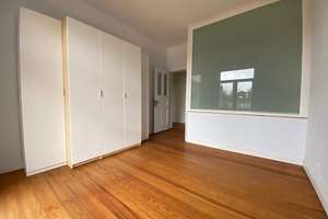 Großzügige, gut geschnittene 3-Zi-Wohnung mit Einbauküche und Balkon in zentraler Lage in Kiel Nord – Die vollständige Adresse der Immobilie erhältst du vom Anbieter., 24106 Wik, Kiel – Vorschaubild 17