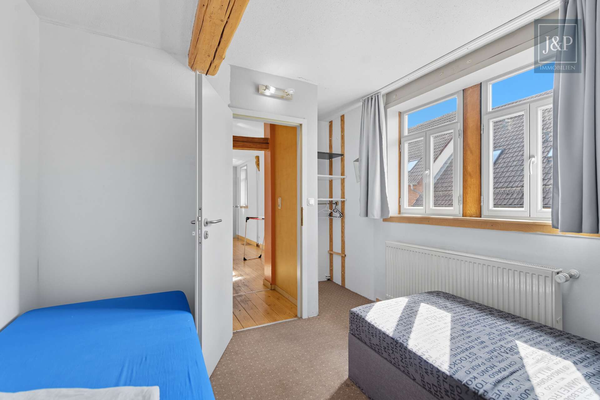 Immobilie in Bruchköbel - Zentral & vielseitig: Großes Fachwerkhaus mit Einliegerwohnung und Nebengebäuden! - Bild 12