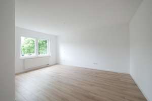 Großzügige renovierte 4-Zimmer-Wohnung mit 2 Bädern, Balkon & EBK in Schloß Neuhaus – Almering 5, 33104 Schloß Neuhaus, Paderborn – Vorschaubild 12