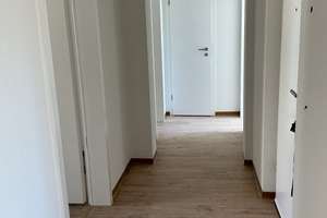 Hier findet jeder seinen Platz: praktische 3-Zi.-DG – Förkelstr. 5, 47259 Hüttenheim, Duisburg – Vorschaubild 7