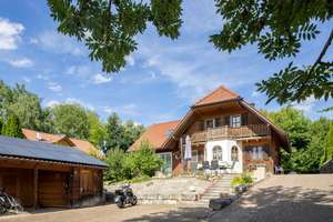 Energieeffizientes Einfamilienhaus (Bestand: Massiv Blockhaus Neubau: Holzständer) zu verkaufen – Die vollständige Adresse der Immobilie erhältst du vom Anbieter., 87727 Babenhausen – Vorschaubild 1