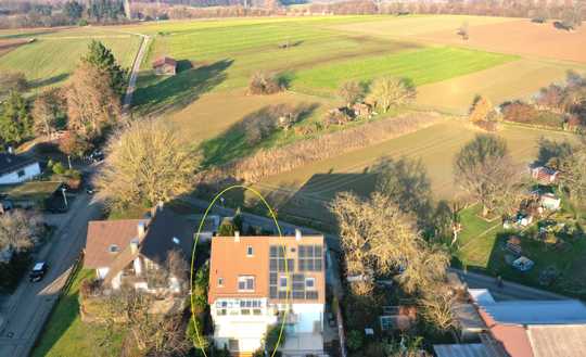 DOPPELHAUSHÄLFTE IN AUßERGEWÖHNLICHER RANDLAGE