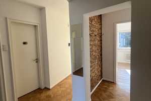 Ansprechende 4-Raum-Wohnung mit Balkon in Siegens bester Lage mit Blick ins Grüne – Siegen-Wittgenstein (Kreis) – Vorschaubild 6