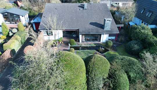 Bild von Architektenhaus m. Charakter in ruhiger, grüner Lage v. Oldenburg-Tungeln 800 m² Grundst. o. Makler