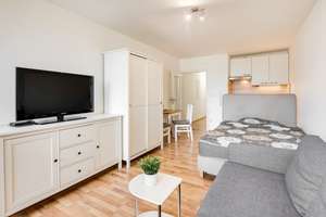 Modernisiertes & vollmöbliertes 1-Zi.-Appartement mit Süd-Loggia & hervorragender Anbindung