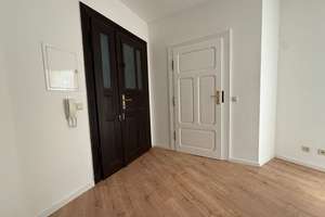 Erstbezug nach Sanierung, Erkerwohnung im 1. OG, Bad mit Wanne und Fenster, WG möglich – Lange Reihe 11, 4299 Stötteritz, Leipzig – Vorschaubild 2