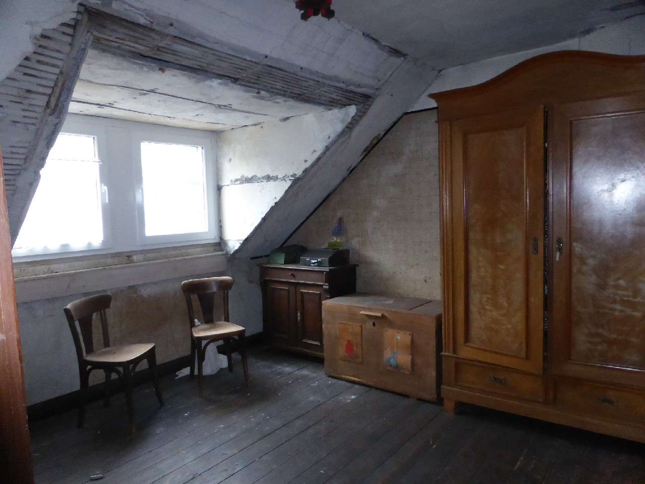 Immobilie in Daun - Stadt Daun-Herrliches Schmuckstück aus vergangener Zeit wartet darauf in neuem Glanz zu erstr - Bild 4