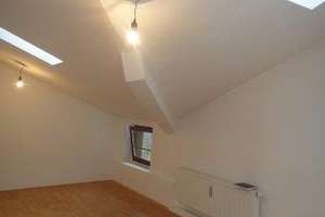 Charmante, gemütliche 2,5-Zimmer-Altbau-DG-Wohnung in Rheinnähe für junge Leute – Kanzlerstraße 29, 47119 Laar, Duisburg – Vorschaubild 5