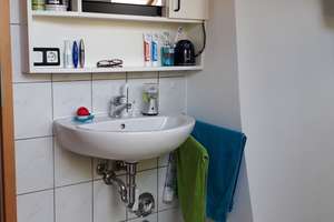 Modernisierte 3-Zimmer-DG-Wohnung auf 94m² Grundfläche mit EBK in Herrenhausen – Wefelsestr. 16, 30419 Herrenhausen, Hannover – Vorschaubild 9