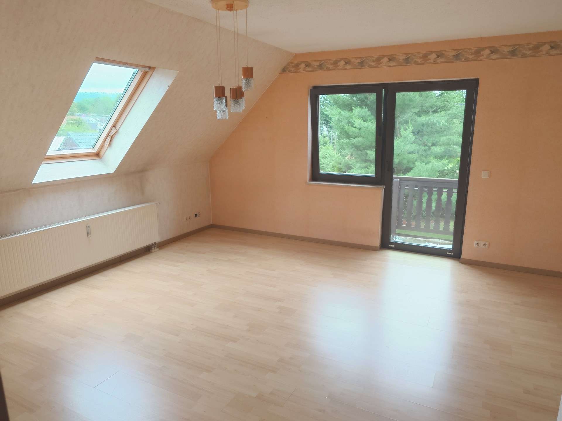 Immobilie in Scheibenberg - Einfamilien haus mit Einliegerwohnung in Scheibenberg mit großem Grundstück in naturnaher Wohnlage. - Bild 6