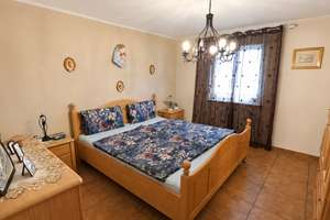 Zentrale Lage, flexible Nutzung : Dreifamilienhaus mit Ausbaupotential!!! – Die vollständige Adresse der Immobilie erhältst du vom Anbieter., 71679 Asperg – Vorschaubild 10