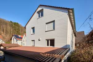 Familienparadies mit Garten! Großzügiges Haus mit Garten, Ausbaupotenzial & Flexibilität – Die vollständige Adresse der Immobilie erhältst du vom Anbieter., 63869 Heigenbrücken – Vorschaubild 5