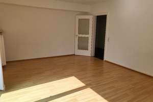 Sehr schöne 3 -Zimmer-Wohnung mit Loggia in Krefelder Innenstadt – Die vollständige Adresse der Immobilie erhältst du vom Anbieter., 47798 Stadtmitte, Krefeld – Vorschaubild 2