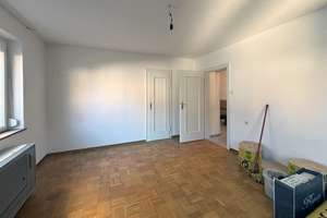 Familienfreundlich!3-FH, komplett frei, Bj. ca. 1937,  ca. 202 m² Wfl.,  Grdst. ca. 438m², 1 Garage! – Die vollständige Adresse der Immobilie erhältst du vom Anbieter., 70469 Feuerbach-Mitte, Stuttgart – Vorschaubild 4