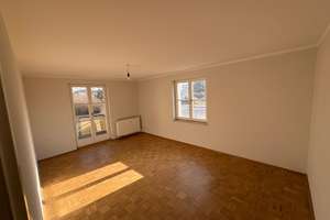 gemütliche 2-Raum Wohnung mit Balkon und EBK in Dresden-Kaditz – Kötzschenbroder Straße 164, 1139 Kaditz, Dresden – Vorschaubild 3