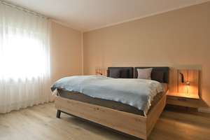 FREUNDLICHER GROßZÜGIGER BUNGALOW MIT SAUNA KAMIN GYM – Die vollständige Adresse der Immobilie erhältst du vom Anbieter., 51375 Schlebusch, Leverkusen – Vorschaubild 13
