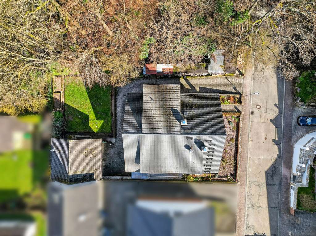 Immobilie in Malsch - Idyllisches Wohnen am Waldrand: Vielseitiges Mehrfamilienhaus auf 620 m² Grund - Bild 1