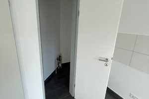 Schöne komplett sanierte 3-Zimmerwohnung mit Balkon in der Wuppertaler Südstadt – Dürerstr. 13, 42119 Wuppertal – Vorschaubild 8