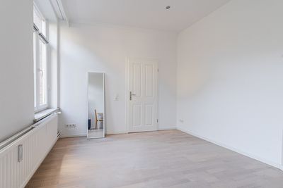 Zentral in Rendsburg gelegen - helle 2-Zimmer-Wohnung mit Einbauküche und Tiefgaragenstellplatz