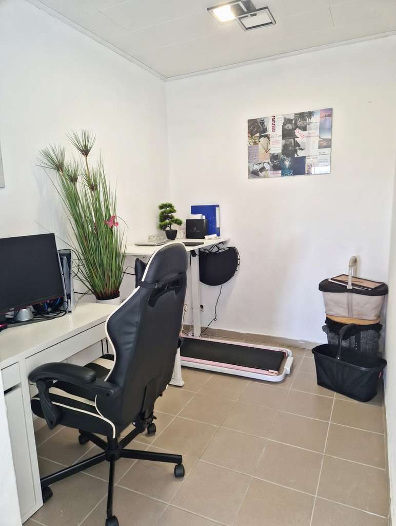 Immobilie in Hargesheim - Sofort nutzbare Einheit + gesicherte Zukunftsoption - zweiteiliges Wohnen mit Substanz - Bild 0