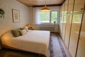 Familienwohnung. Vier Zimmer. Am Klinikum. Gepflegt, aber anpassungsbedürftig. – 42653 Gräfrath, Solingen – Vorschaubild 13