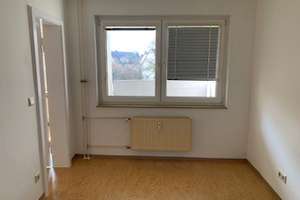 Gut geschnittenen 2 Zimmer Wohnung mit Balkon und Badewanne – Bernadottestr. 31, 90439 Sündersbühl, Nürnberg – Vorschaubild 4